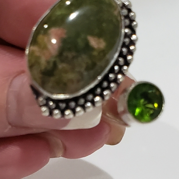 Beautiful, Handmade Unique Unakite Peridot Gem 925 Ring - Picture 10 of 15